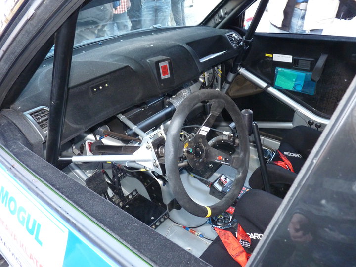 Subaru Impreza - vnitřek